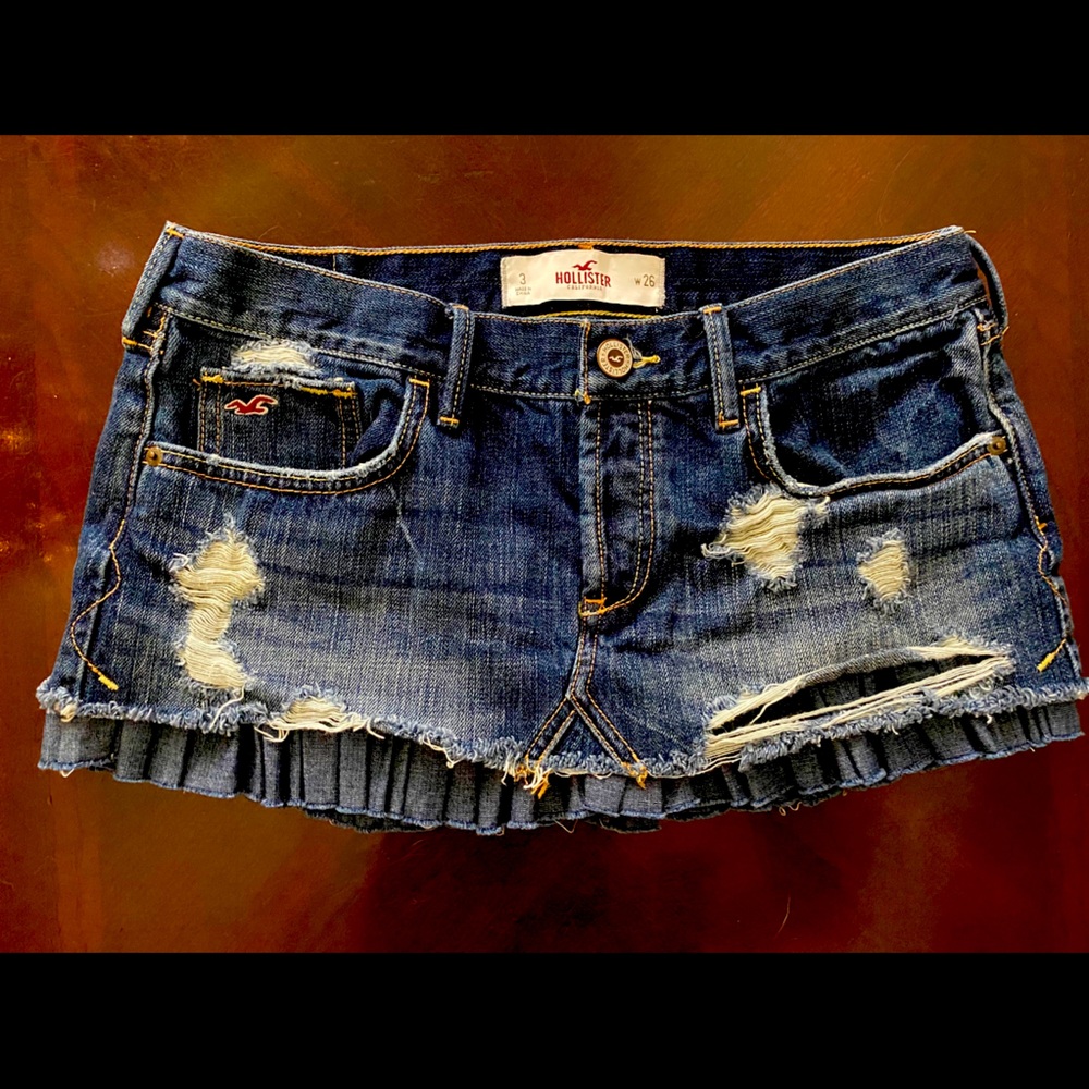 Hollister Distressed Skirt Size 3.